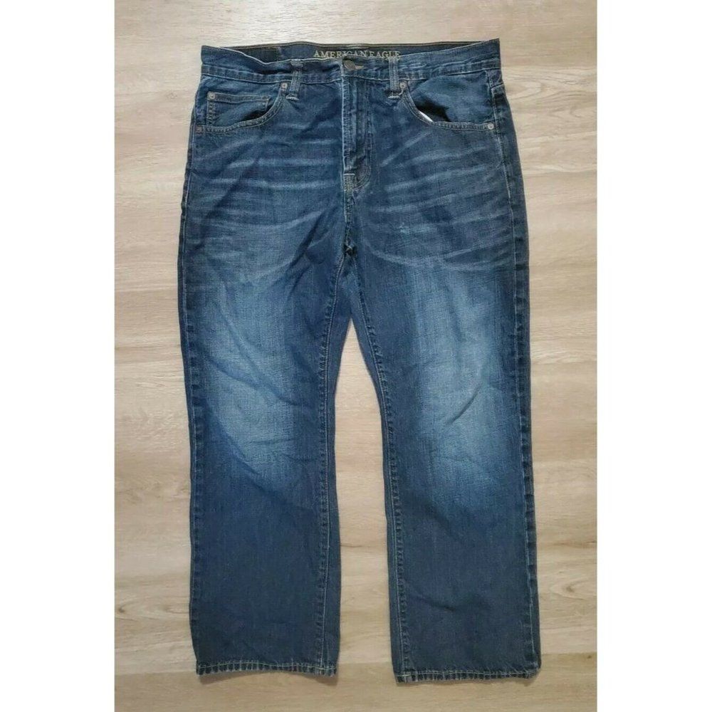 AEO Mens Classic Bootcut Blue Jeans Size 34